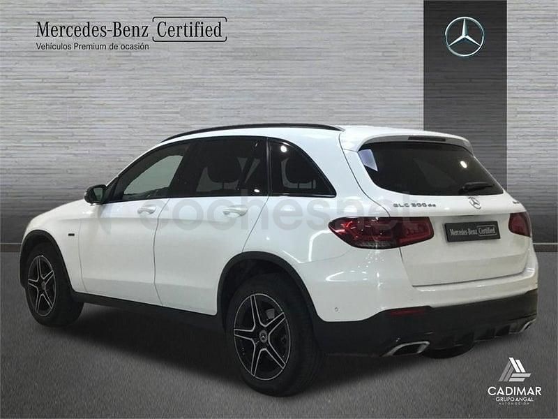 Usado Mercedes GLC300e AMG line 306 CV (225 kW) 2021 Blanco polar SUV