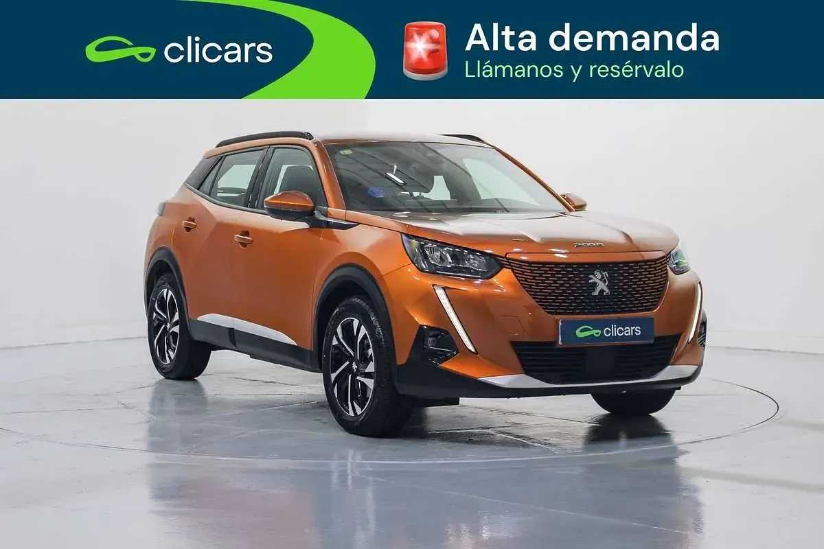 Usado Peugeot e-2008 Allure 100 kW (136 CV) 2020 Naranja SUV