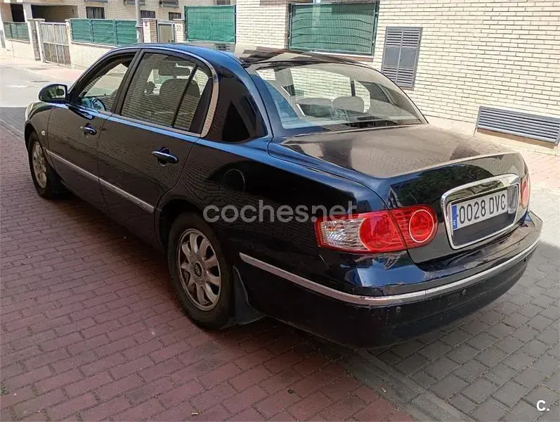 Usado Kia Opirus EX 203 CV (149 kW) 2006 Azul Berlina