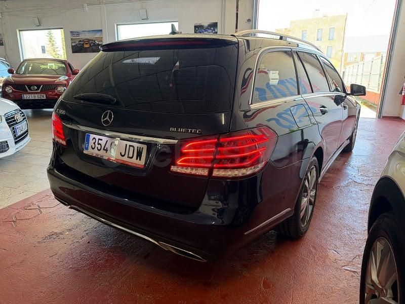 Usado Mercedes E300 Avantgarde 231 CV (169 kW) 2015 Azul Familiar