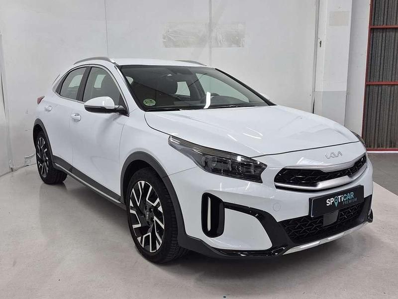 Usado Kia XCeed 120 CV (88 kW) 2023 Blanco SUV