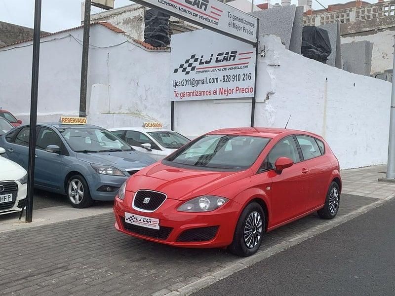 Usado Seat Leon Style 102 CV (75 kW) 2009 Rojo Utilitario