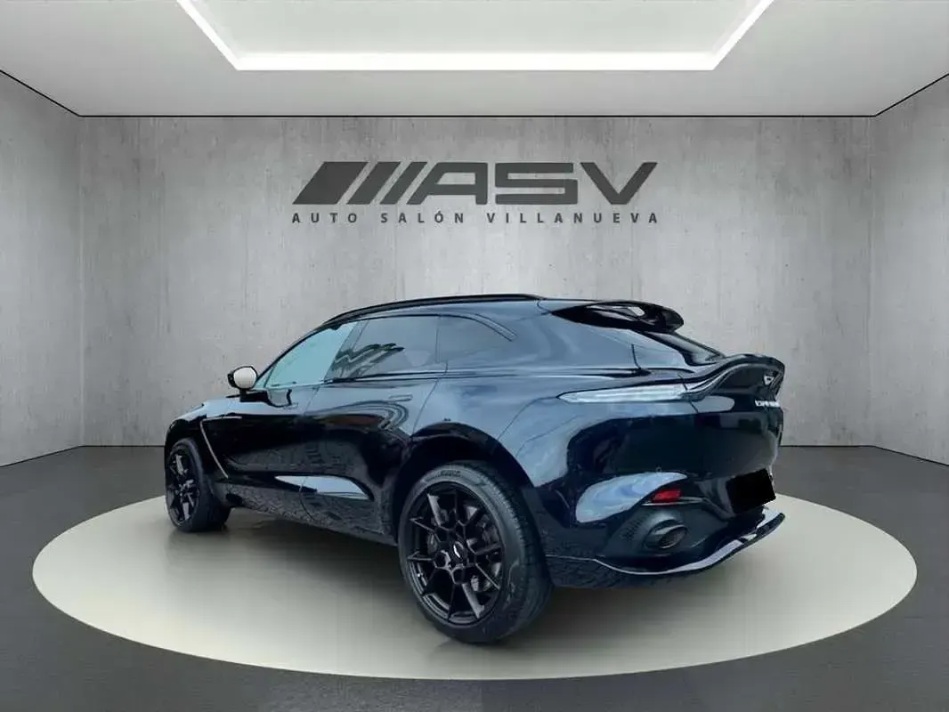 Usado Aston Martin DBX 551 CV (405 kW) 2022 Negro SUV
