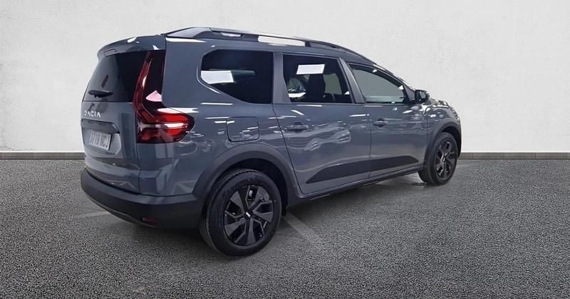 Usado Dacia Jogger Expression 140 CV (102 kW) 2025 Monovolumen