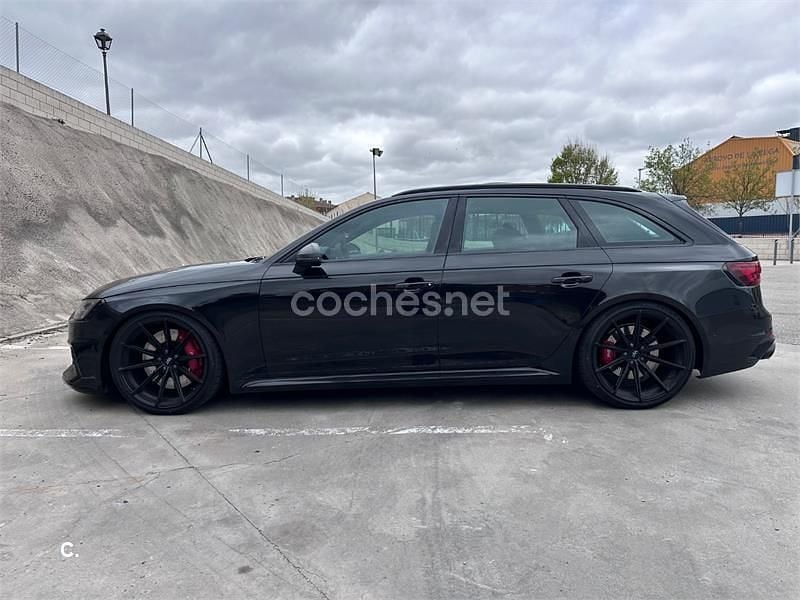 Usado Audi RS4 450 CV (330 kW) 2018 Negro Familiar