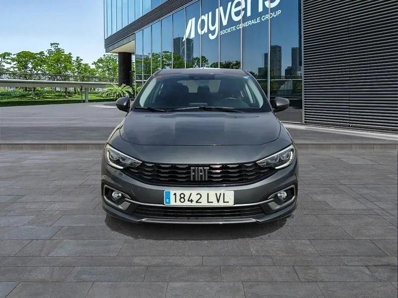 Usado Fiat Tipo Life 130 CV (95 kW) 2021 Gris