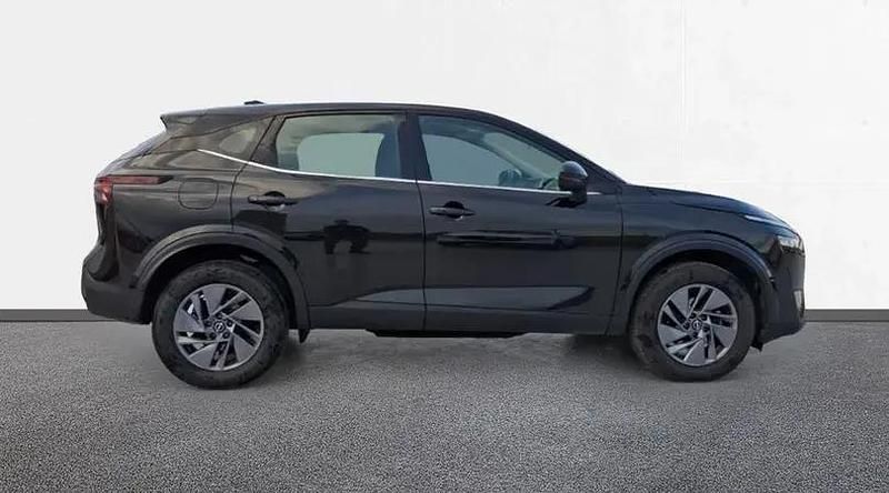 Usado Nissan Qashqai Acenta 158 CV (116 kW) 2024 Negro zaino SUV