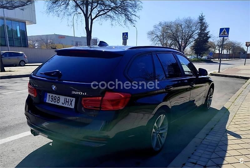 Usado BMW 320 184 CV (135 kW) 2015 Negro Familiar