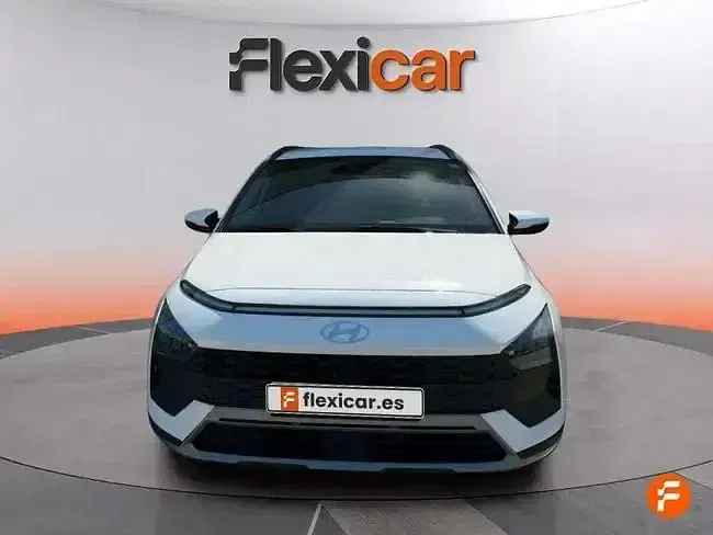 Usado Hyundai Bayon 100 CV (73 kW) 2024 Blanco SUV