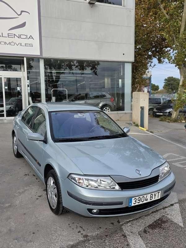 Usado Renault Laguna II Dynamique 120 CV (88 kW) 2002 Azul Berlina