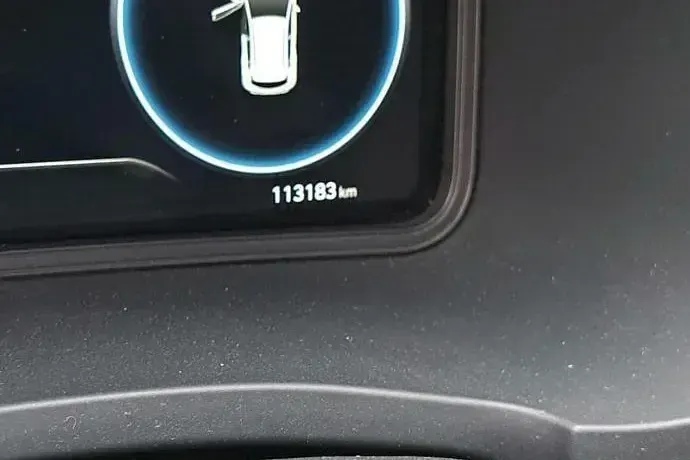 Usado Hyundai Kona 120 CV (88 kW) 2022 Gris SUV