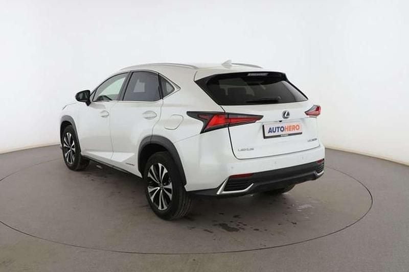 Usado Lexus NX300h 156 CV (114 kW) 2021 Blanco SUV