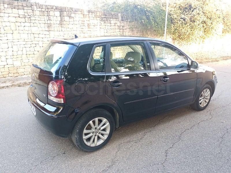 Usado VW Polo Edition 80 CV (58 kW) 2008 Negro Utilitario