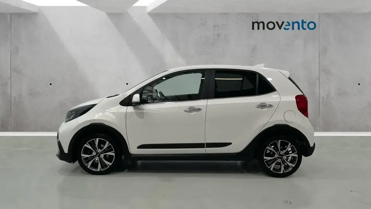 Usado Kia Picanto X-Line 100 CV (73 kW) 2022 Blanco Utilitario