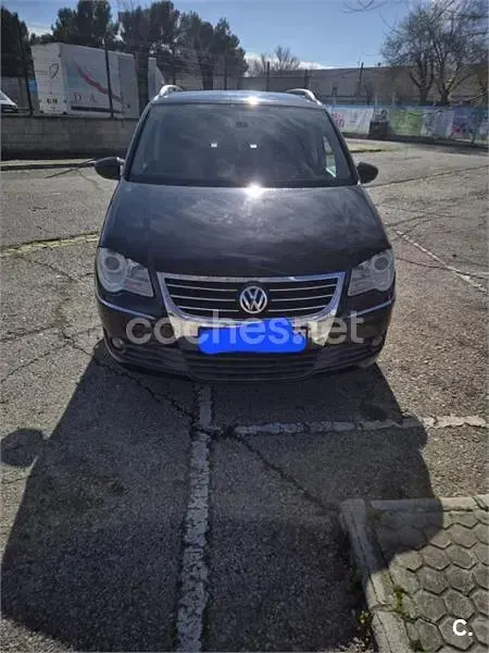 Usado VW Touran Highline 140 CV (102 kW) 2007 Negro Monovolumen
