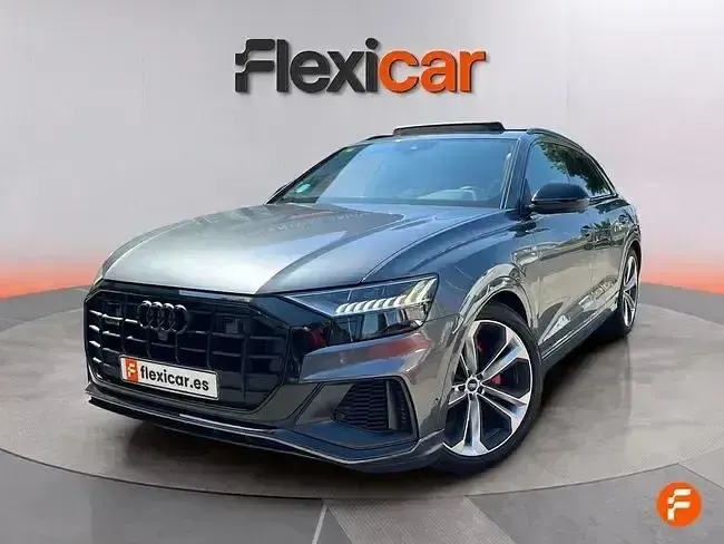 Usado Audi Q8 S-line plus 286 CV (210 kW) 2022 Gris SUV