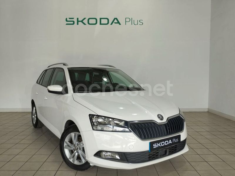 Blanco Usado 2021 Skoda Fabia Ambition Familiar | 13.690 € (Precio justo) - Imagen 1/4