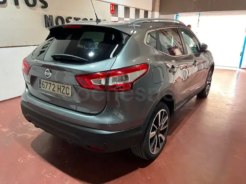 Usado Nissan Qashqai 360º 130 CV (95 kW) 2014 Gris / plata SUV