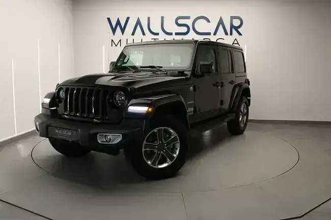 Usado Jeep Wrangler Sahara 200 CV (147 kW) 2019 Negro SUV