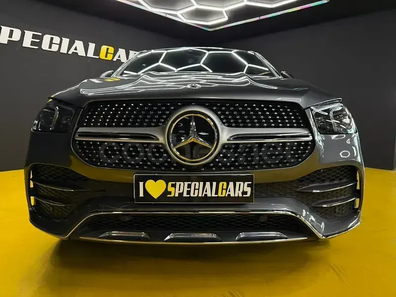 Usado Mercedes GLE400 330 CV (242 kW) 2022 Gris / plata SUV