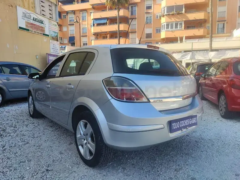 Brugt Opel Astra Cosmo 115 HK (84 kW) 2009 Grå Sedan