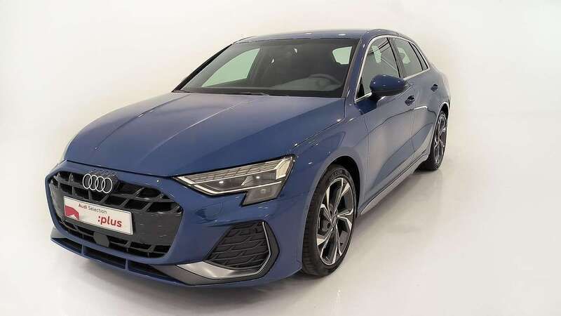 Azul Usado 2024 Audi A3 Sportback Utilitario | 35.750 € (Caro) - Imagen 1/4