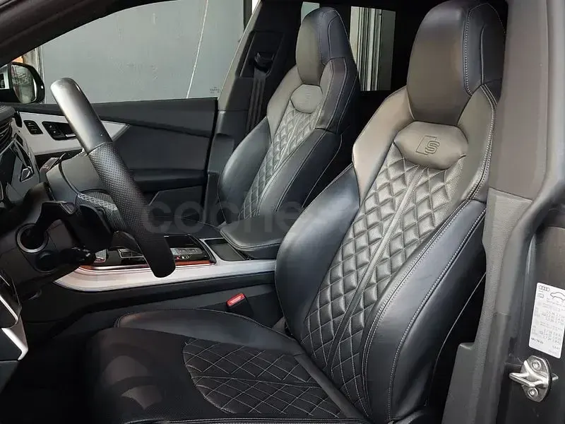 Usado Audi SQ8 507 CV (372 kW) 2022 Gris / plata SUV