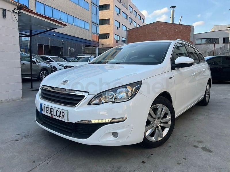 Usado Peugeot 308 SW Style 110 CV (80 kW) 2015 Blanco Familiar