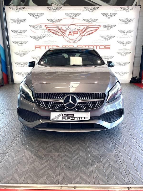 Usado Mercedes A200 AMG line 136 CV (100 kW) 2016 Gris / plata Berlina