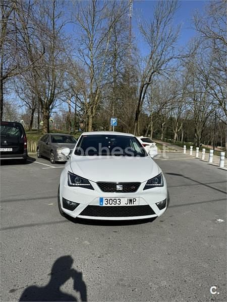Usado Seat Ibiza SC Crono 110 CV (80 kW) 2017 Blanco Utilitario