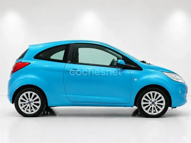 Usado Ford Ka Titanium 69 CV (50 kW) 2010 Azul Utilitario