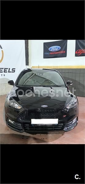 Usado Ford Focus ST 250 CV (183 kW) 2018 Negro Berlina