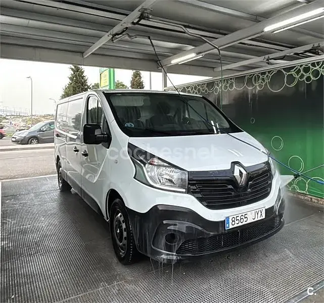 Usado Renault Trafic Equilibre 110 CV (80 kW) 2021 Blanco Monovolumen