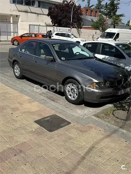 Usado BMW 525 Exclusive 192 CV (141 kW) 2003 Gris / plata Berlina