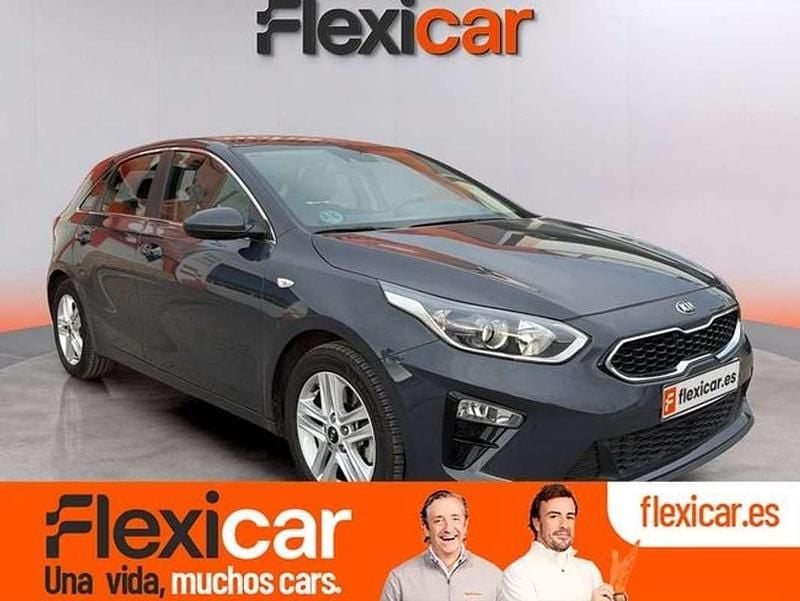 Usado Kia Ceed 101 CV (74 kW) 2021 Gris Utilitario