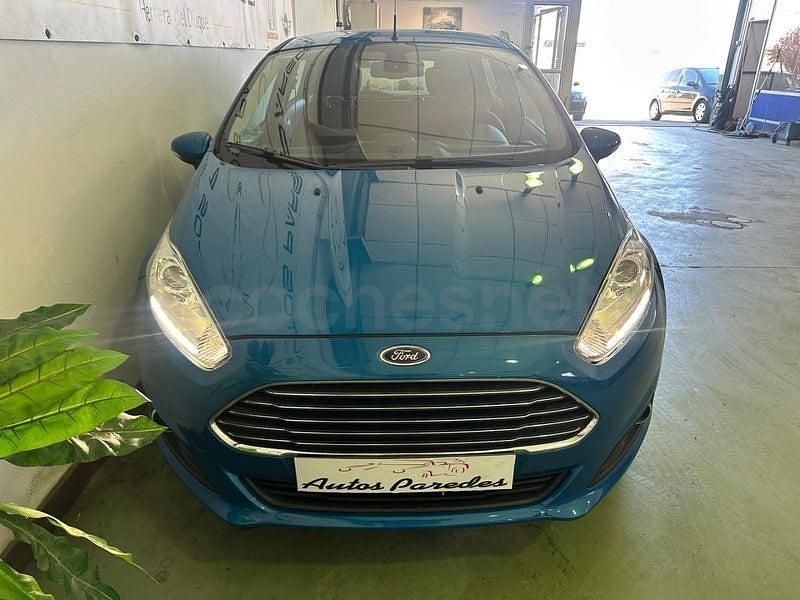 Usado Ford Fiesta Titanium 100 CV (73 kW) 2016 Azul Berlina