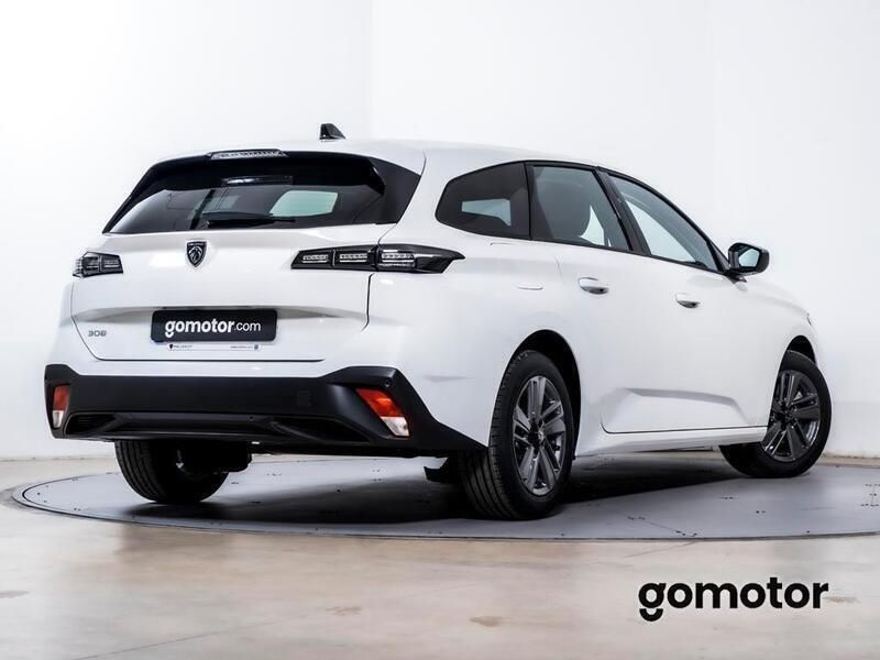 Usado Peugeot 308 Active 131 CV (96 kW) 2023 Blanco Familiar
