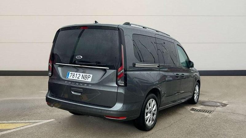 Usado Ford Tourneo Connect Titanium 122 CV (89 kW) 2025 Gris Monovolumen