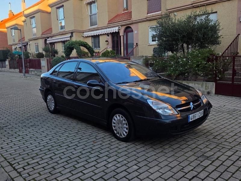 Gris / plata Usado 2004 Citroën C5 Berlina | 2900 € (Precio justo) - Imagen 1/4
