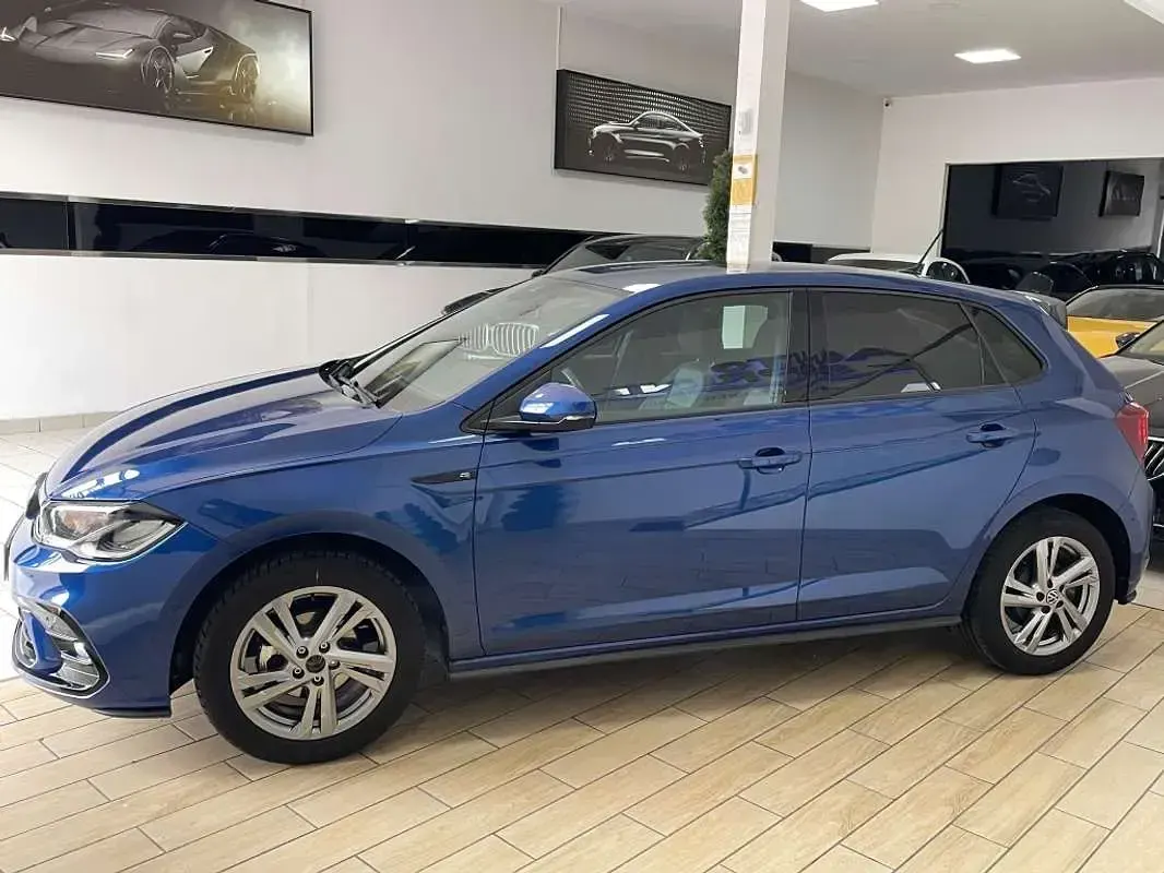 Usado VW Polo R-line 95 CV (69 kW) 2022 Azul Utilitario
