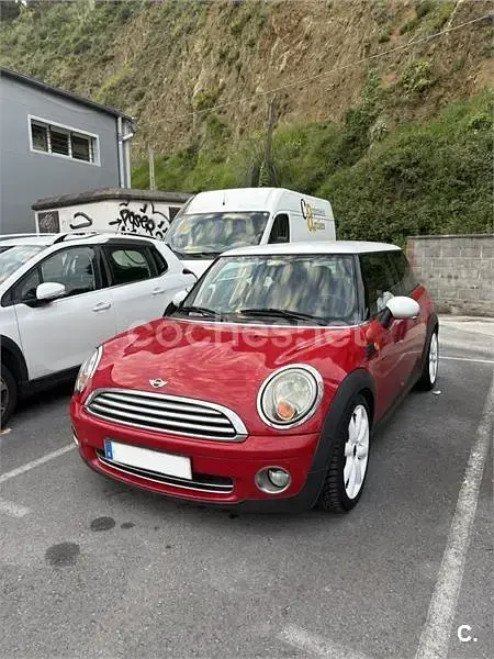 Begagnad Mini Cooper 120 HK (88 kW) 2007 Röd Halvkombi