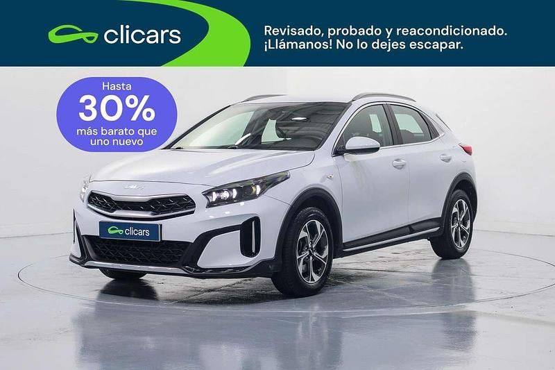 Usado Kia XCeed 101 HP (74 kW) 2024 Branco SUV