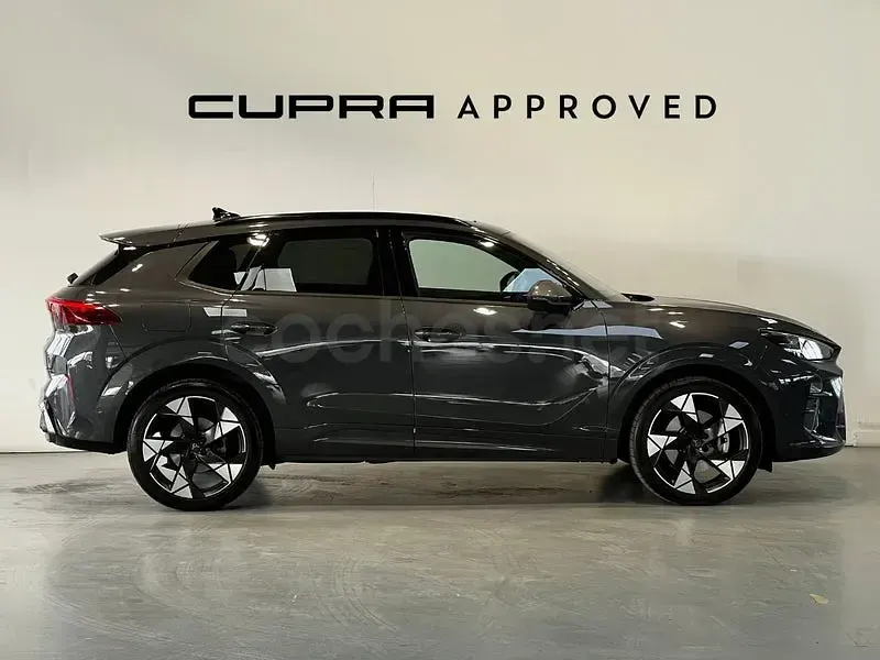 Usado Cupra Terramar 204 CV (150 kW) 2025 Gris / plata SUV