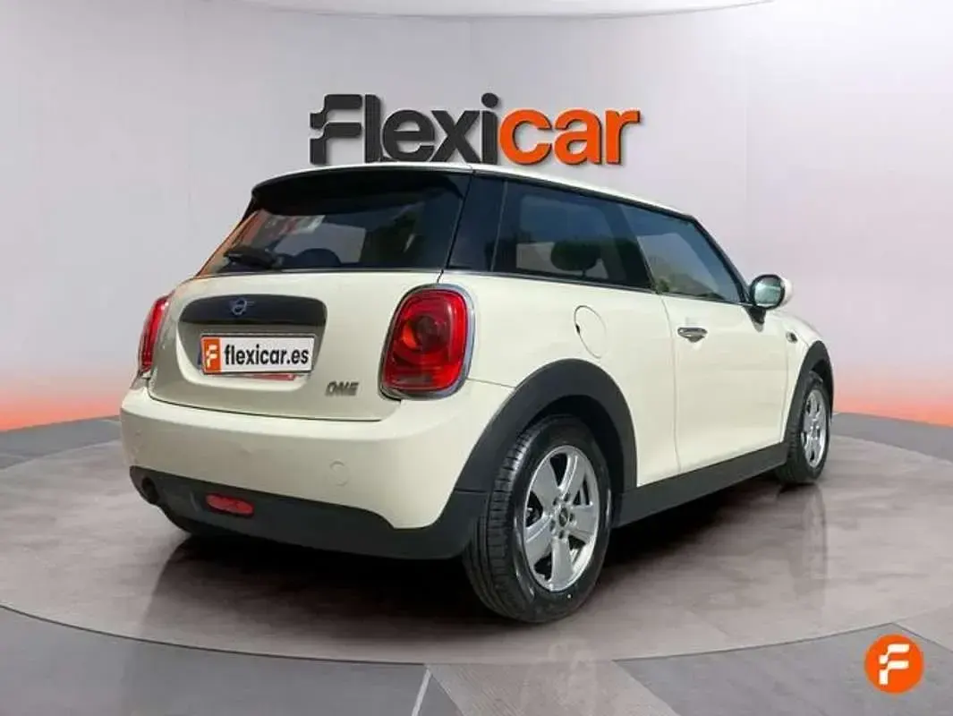 Usado Mini Cooper 102 CV (75 kW) 2019 Blanco Utilitario