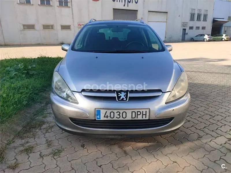 Usado Peugeot 307 136 HP (100 kW) 2005 Cinzento Carrinha