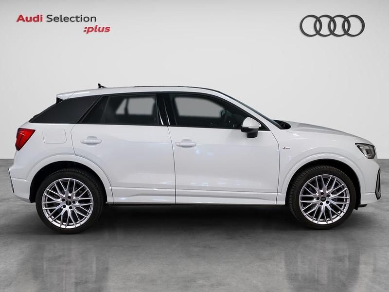 Usado Audi Q2 Ambiente 150 CV (110 kW) 2023 Blanco SUV