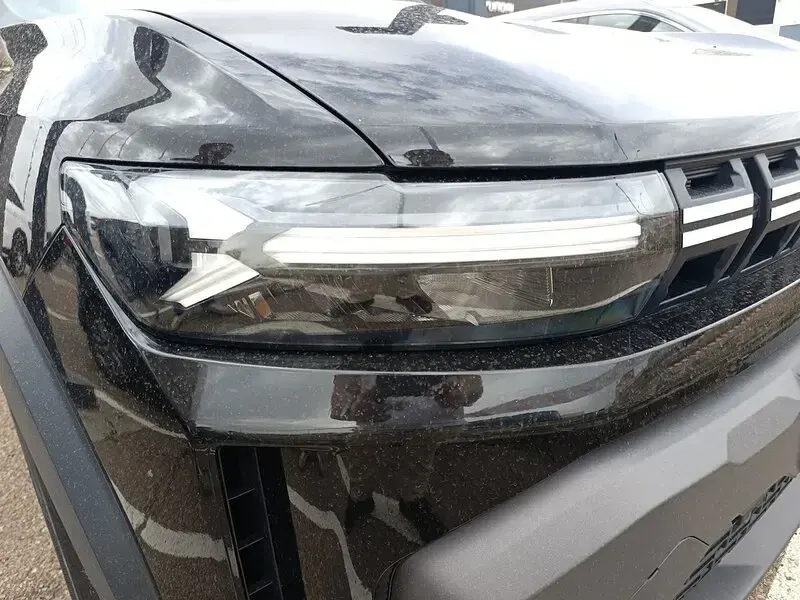 Usado Dacia Duster Extreme 130 CV (95 kW) 2025 Negro SUV