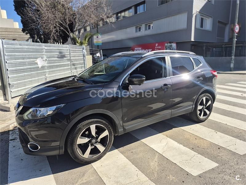 Usado Nissan Qashqai N-Connecta 115 CV (84 kW) 2016 Negro SUV