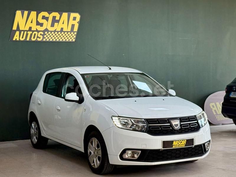 Usado Dacia Sandero Comfort 95 CV (69 kW) 2018 Blanco Utilitario