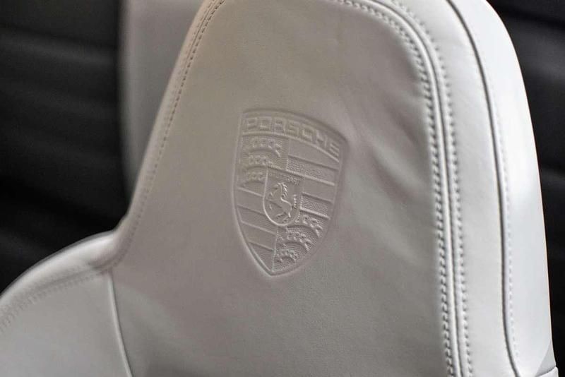 Usado Porsche 992 650 CV (478 kW) 2021 Azul Descapotable